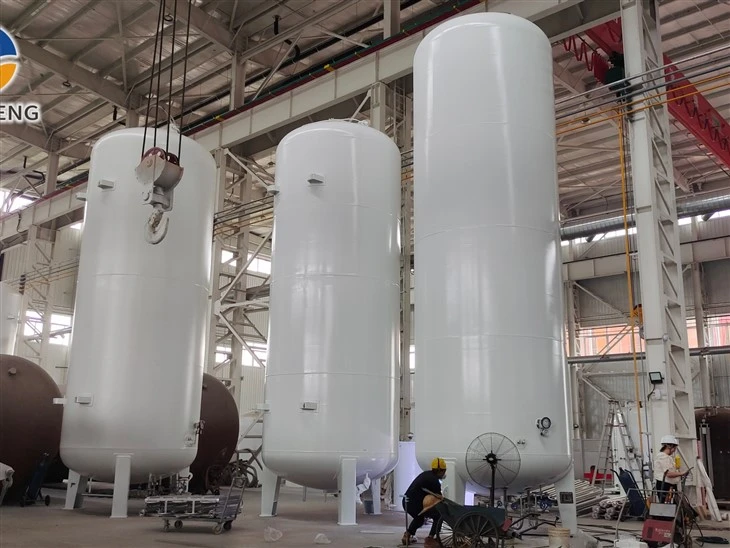 Producent zbiorników magazynowych LNG Niestandardowe zbiorniki kriogeniczne